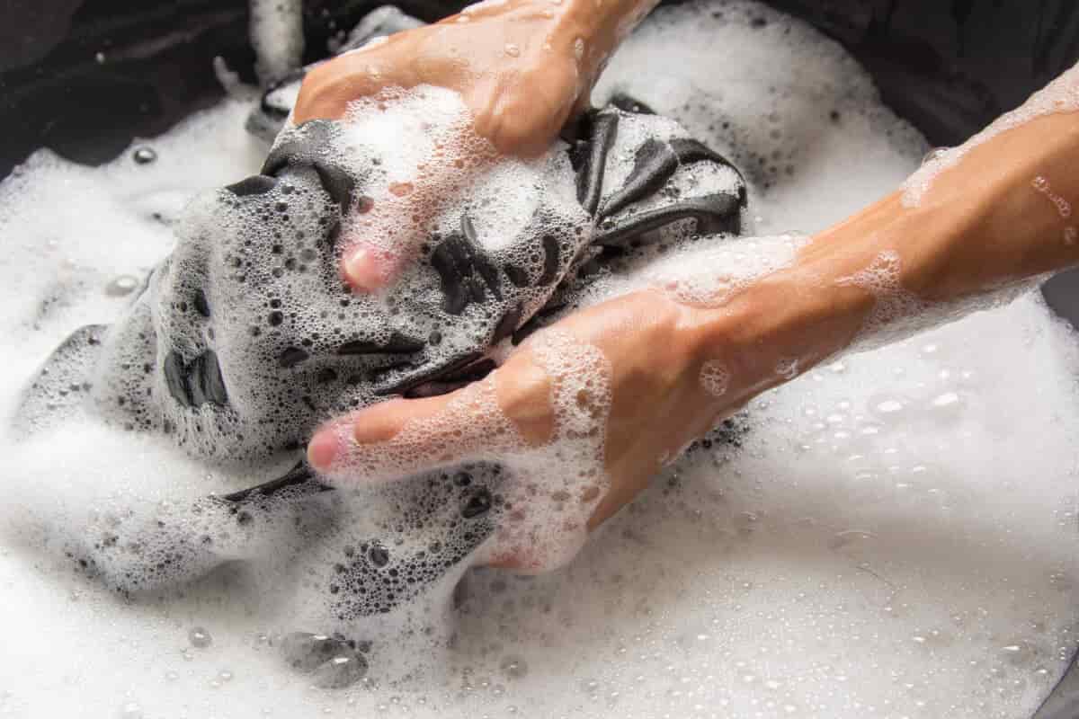  Is Handwash powder ze a useful detergent for removing stains 